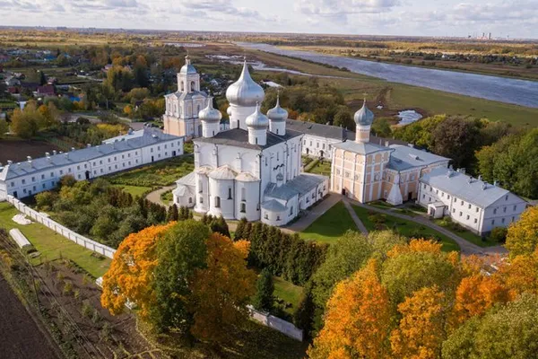 Женские монастыри россии куда можно приехать пожить 14