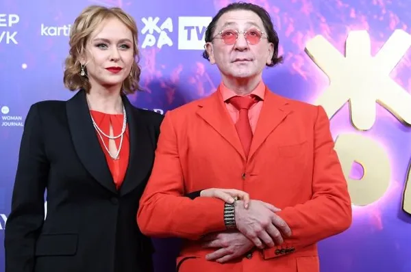 Певец Григорий Лепс с экс-супругой Анной Шаплыковой.
