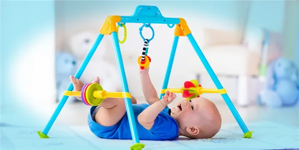 Какие развивающие игрушки нужны для 6, 7, 8 и 10 месячного ребенка