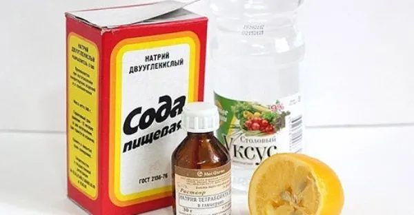 chem-otmyt-plastikovye-paneli-v-vannoy-na-kuhne-soda-limon-uksus